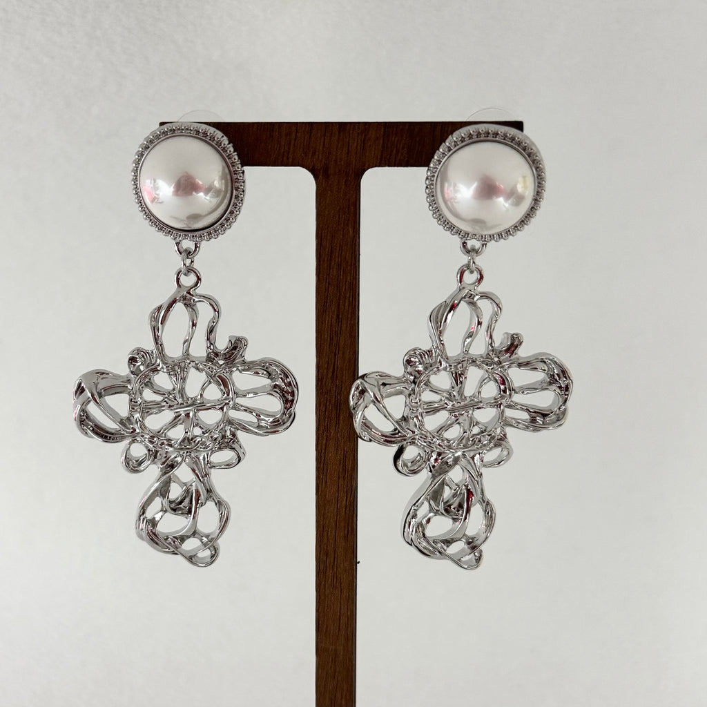 Flower Pearl Drop Earrings