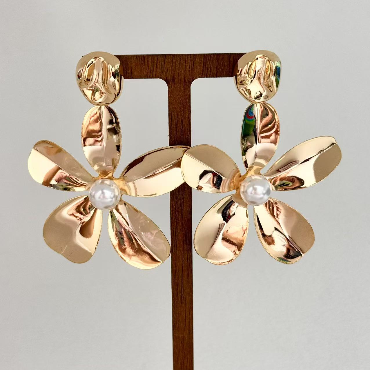 Flower Pearl Drop Earrings
