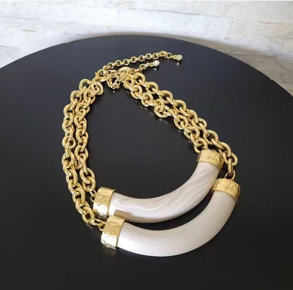 Chunky Chain Ivory Necklace