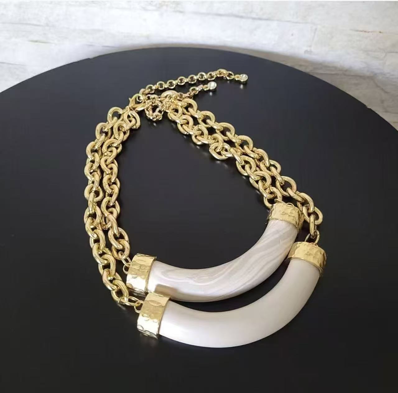 Chunky Chain Ivory Necklace
