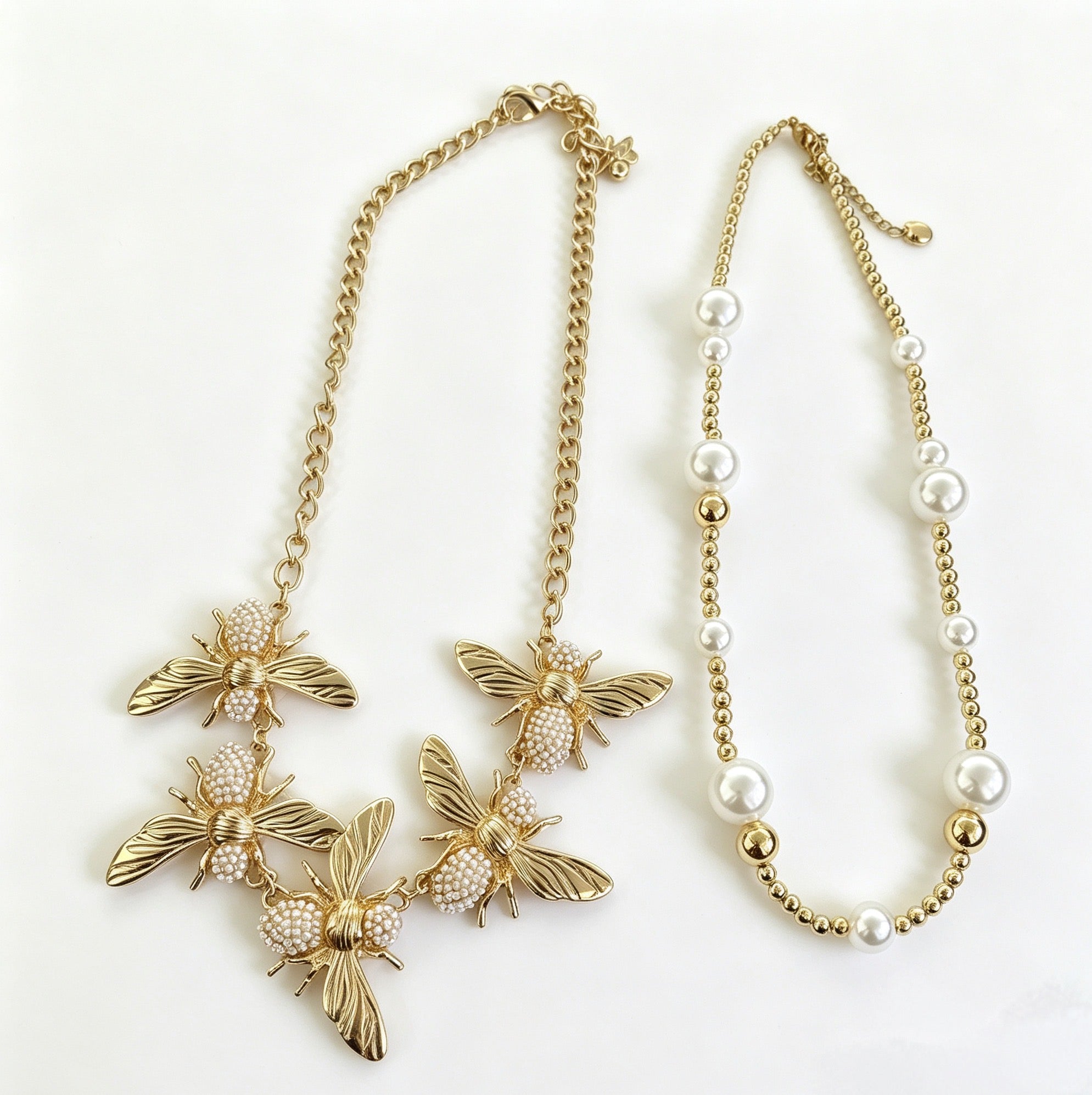 Bee Statement Pearl Necklace